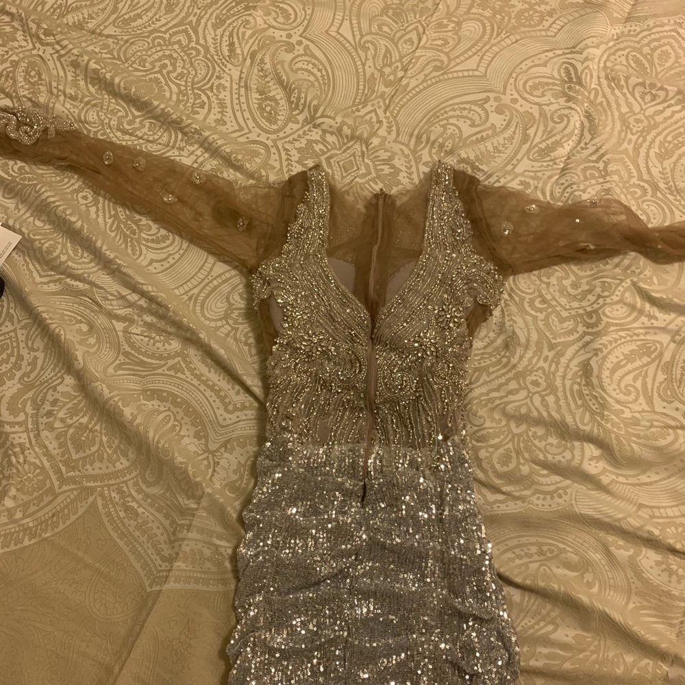 Dress - Picture 2 of 4